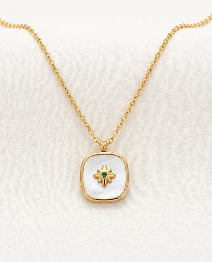 Mother of Pearl Star Green Zircon Necklace | Gold