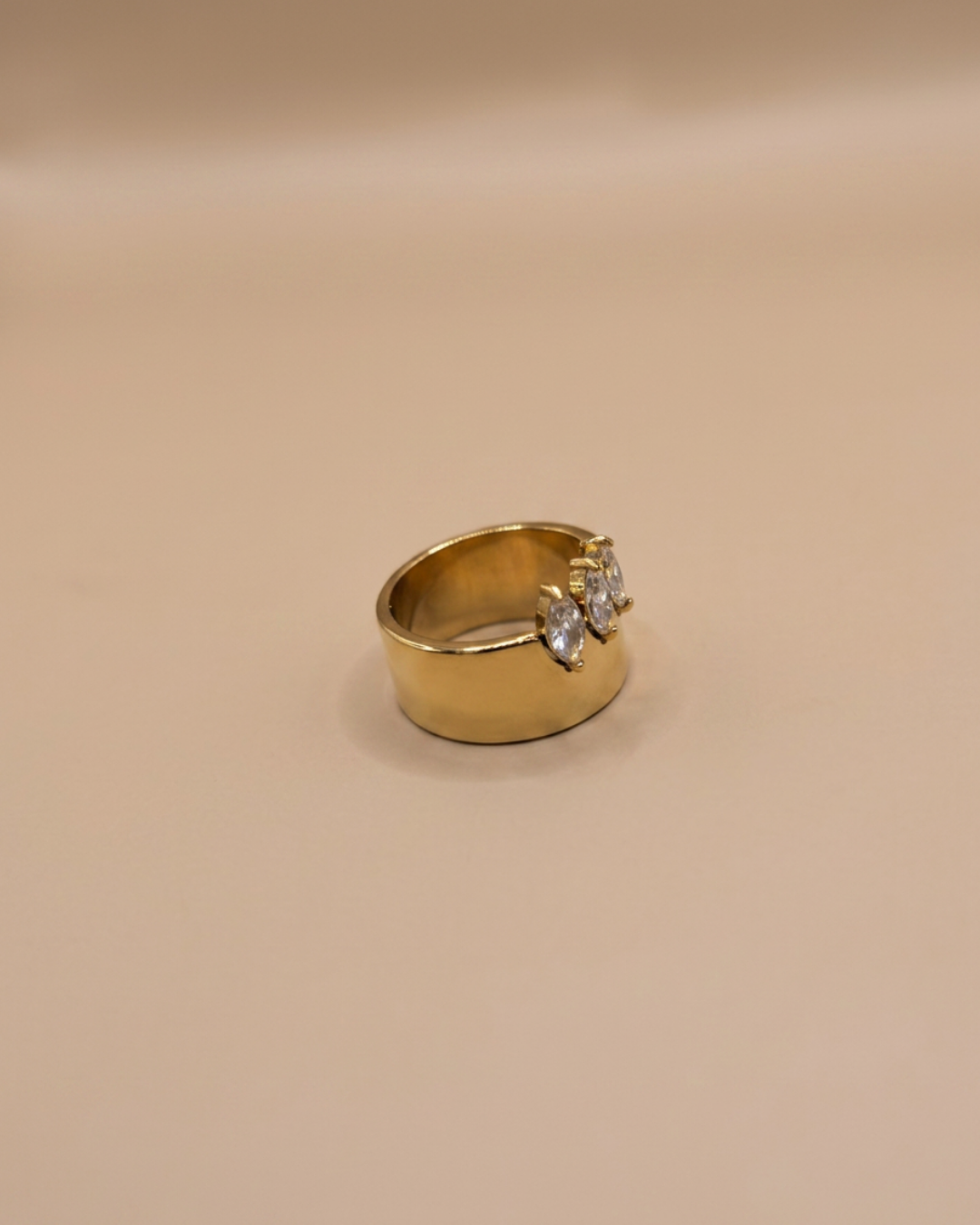 Marquise Zircon Ring | Gold