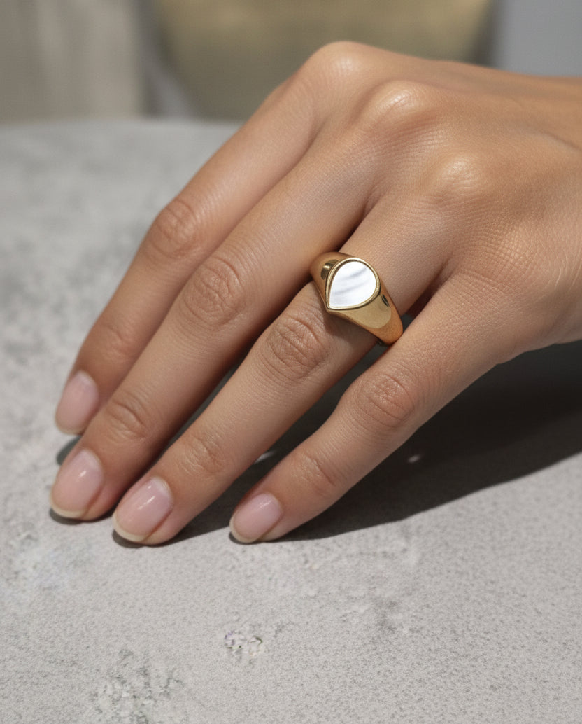 Mother of Pearl Teardrop Signet Ring | Gold