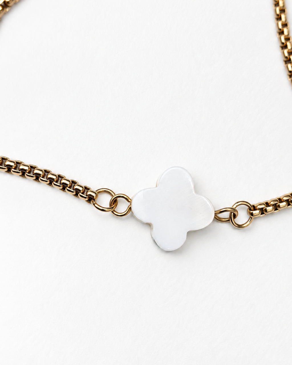 Clover Mother of Pearl Slide Bracelet | Gold