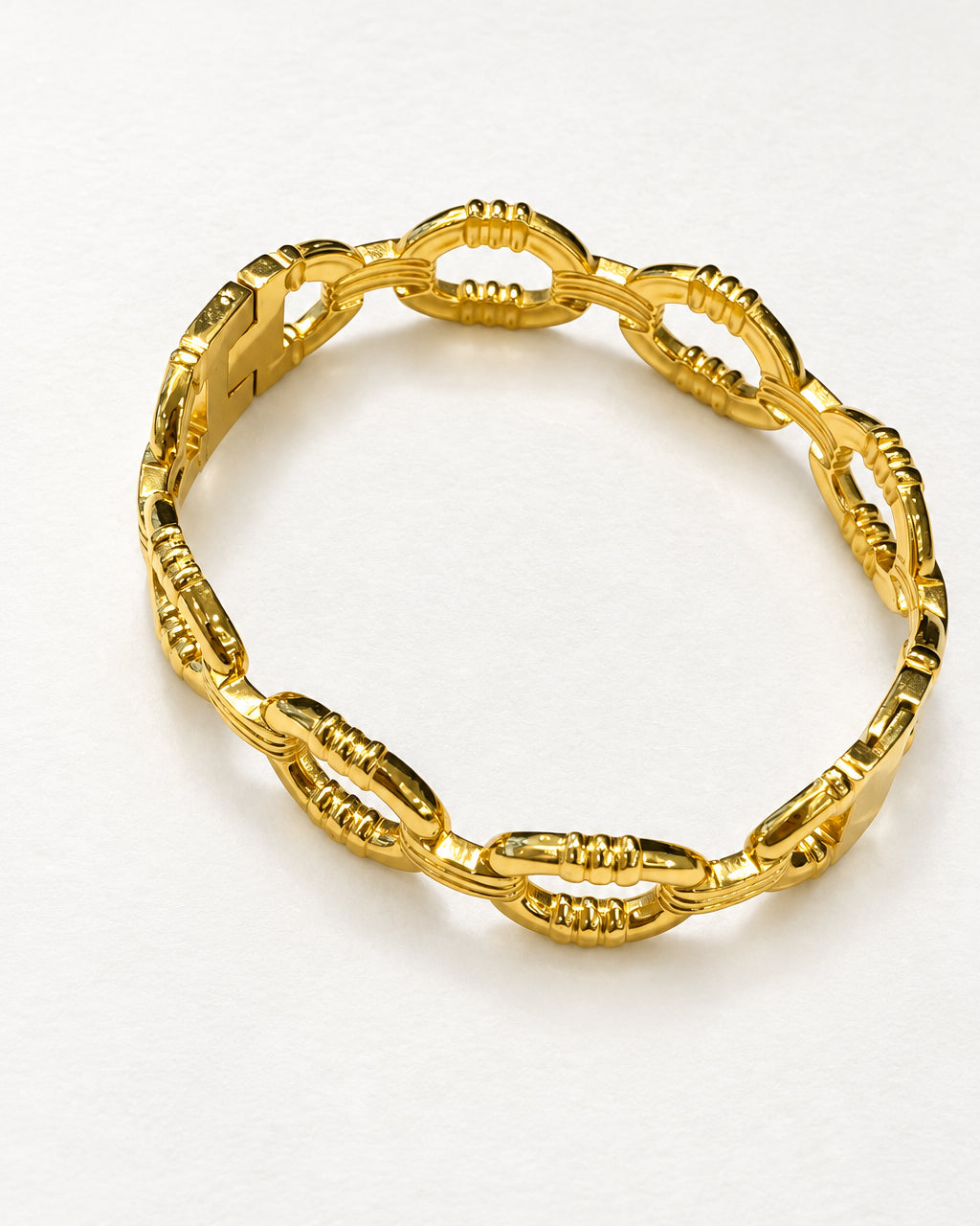 Textured Oval Bangle | Gold