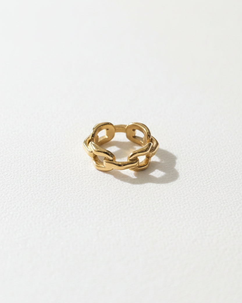 Linked Plain Ring | Gold