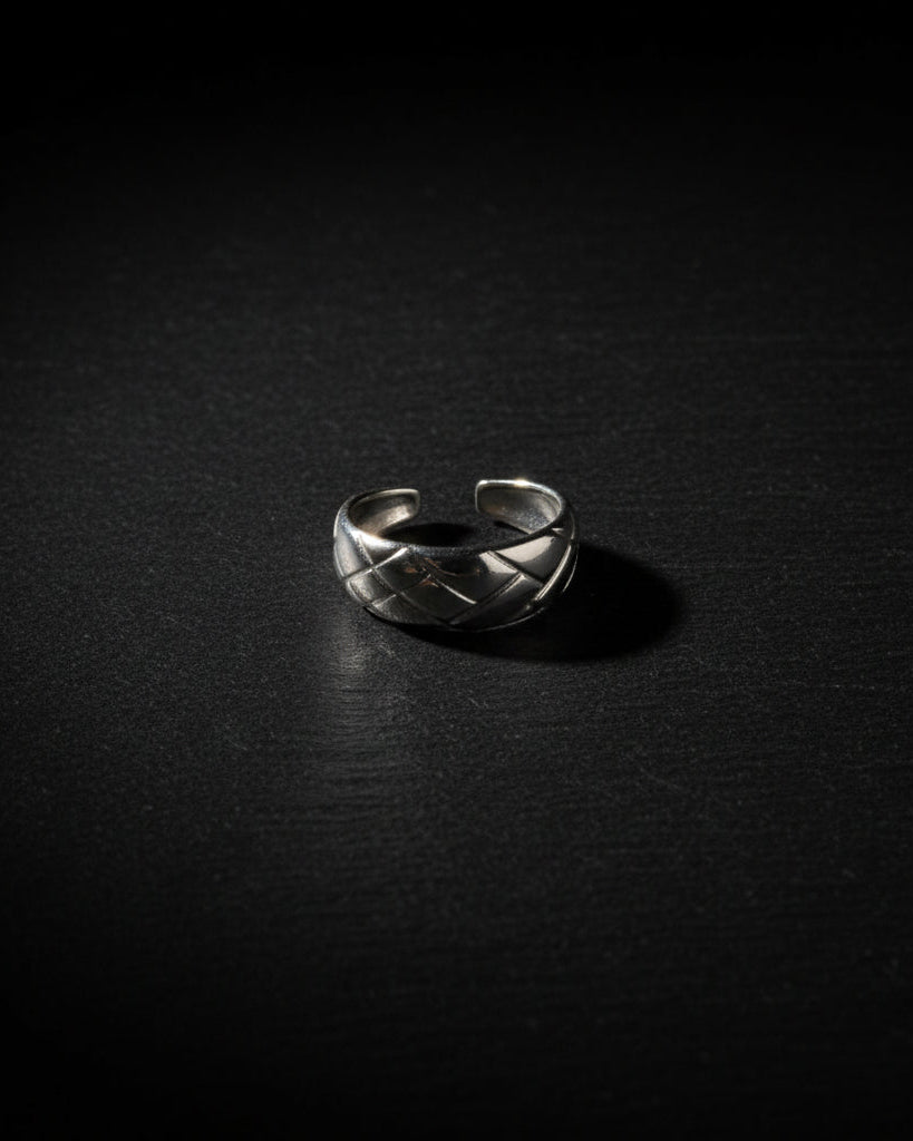 Crisscross Adjustable Ring | Silver