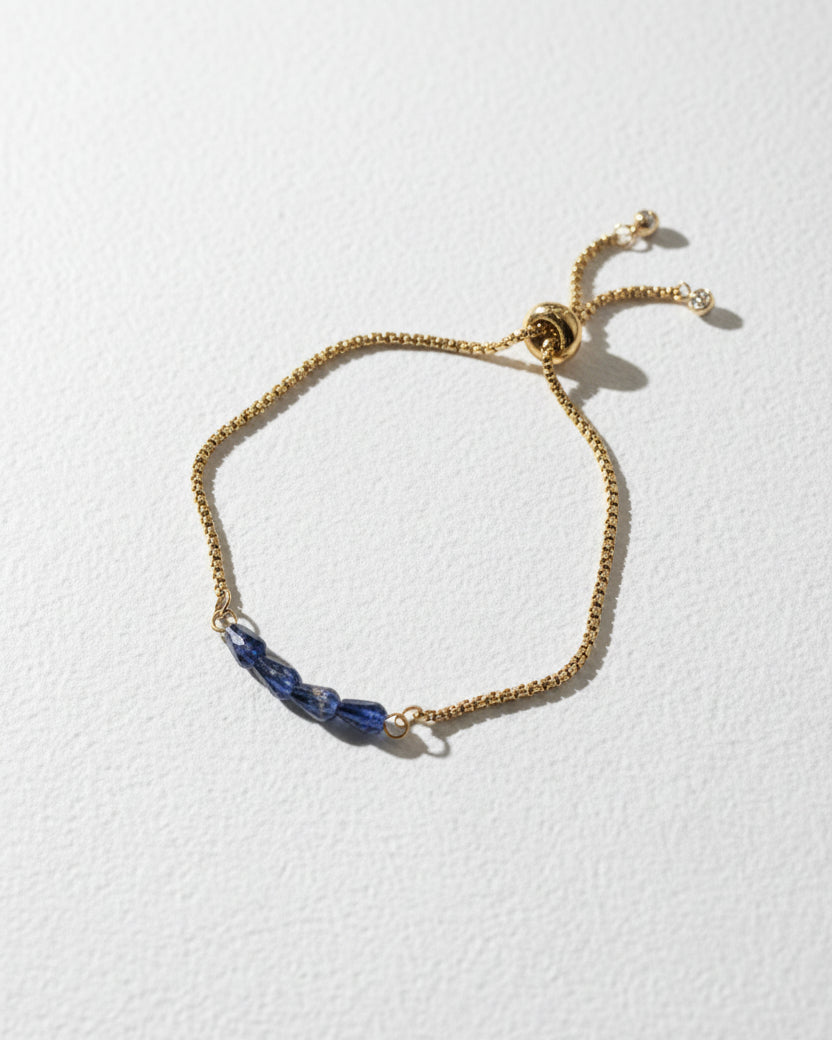 Teardrop Bar Sodalite Slide Bracelet | Gold