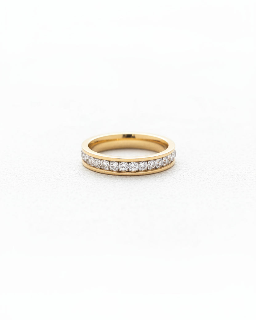 White Zircon Rounded Ring | Gold