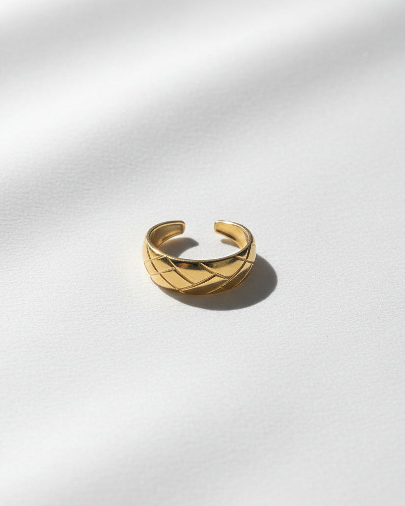 Crisscross Adjustable Ring | Gold