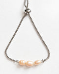 Triple Pearl Peach Bracelet | Gold