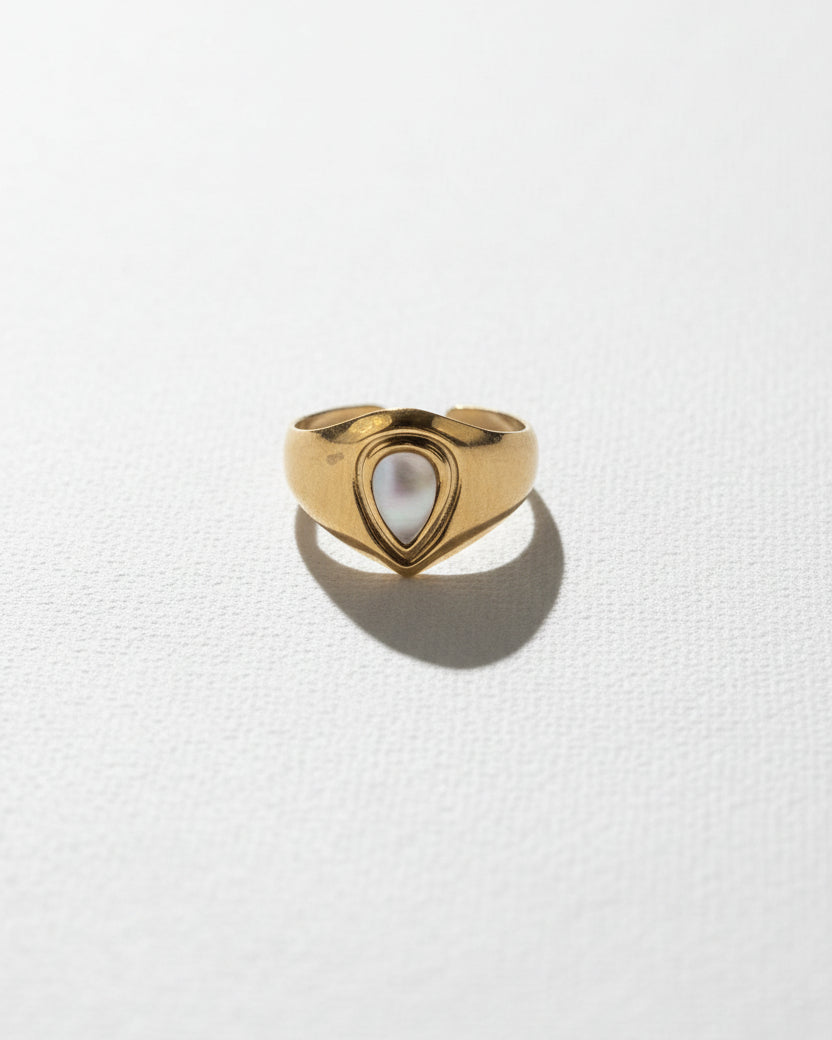 Cat Eye Teardrop Ring | Gold