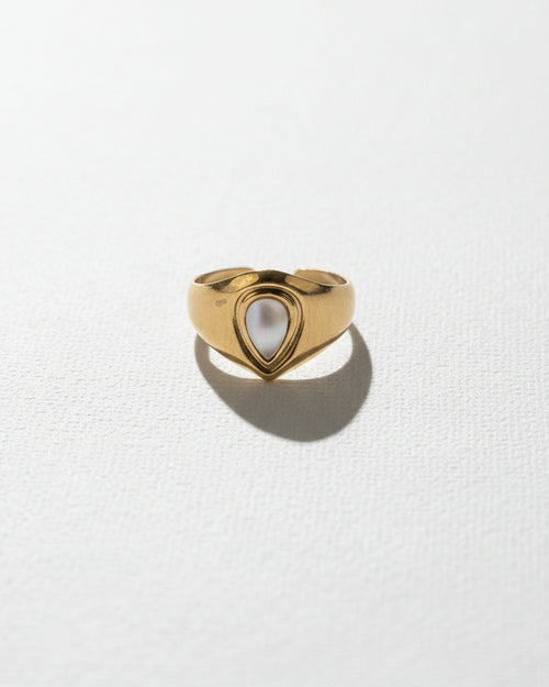 Cat Eye Teardrop Ring | Gold