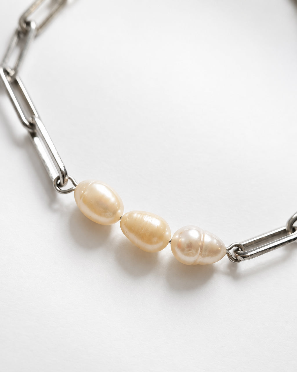 Triple Peach Pearl Paperclip Bracelet | Silver