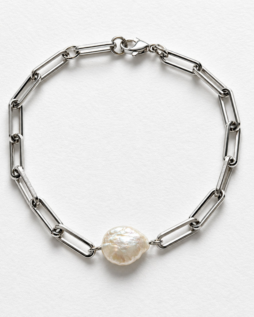Pearl Flat Round Paperclip Bracelet | Silver