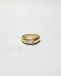 Embun White Rectangle Signet Ring | Gold