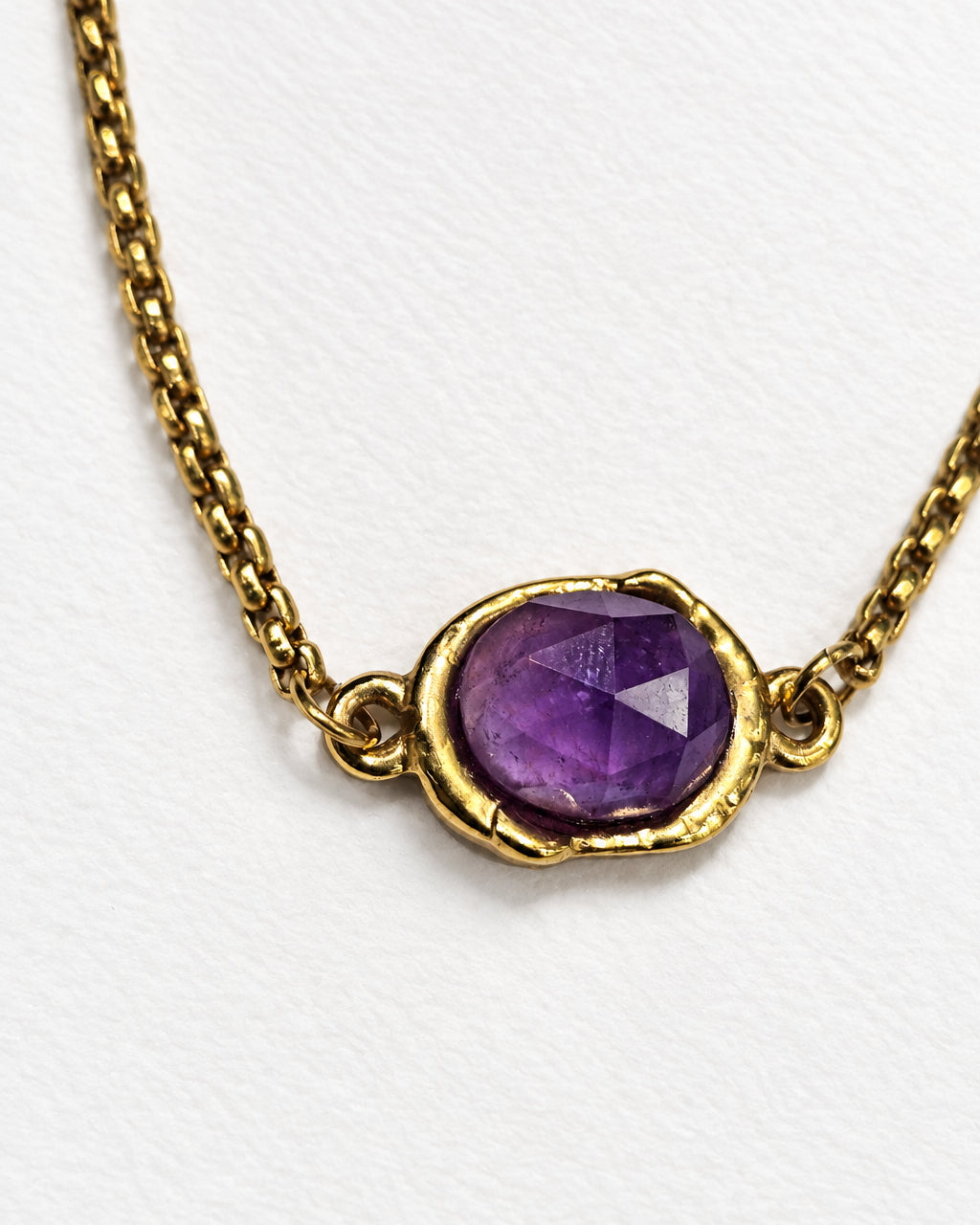 Pesona Oval Amethyst Slide Bracelet | Gold