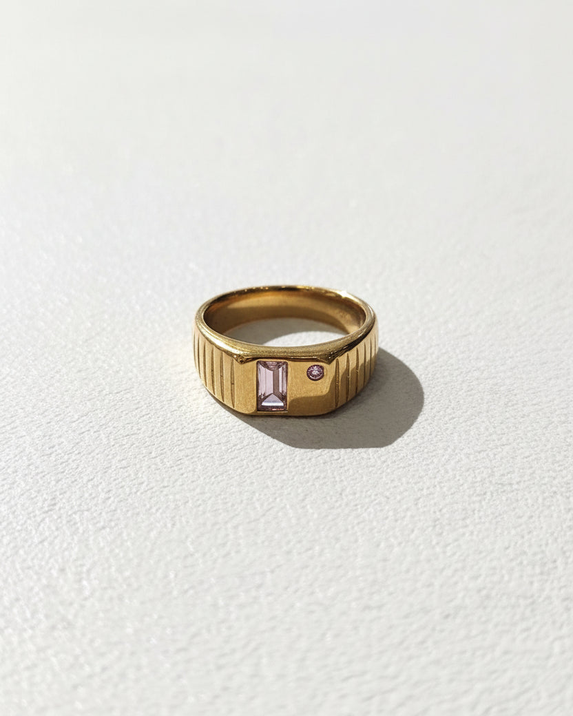 Rectangle Dot Pink Zircon Signet Ring | Gold