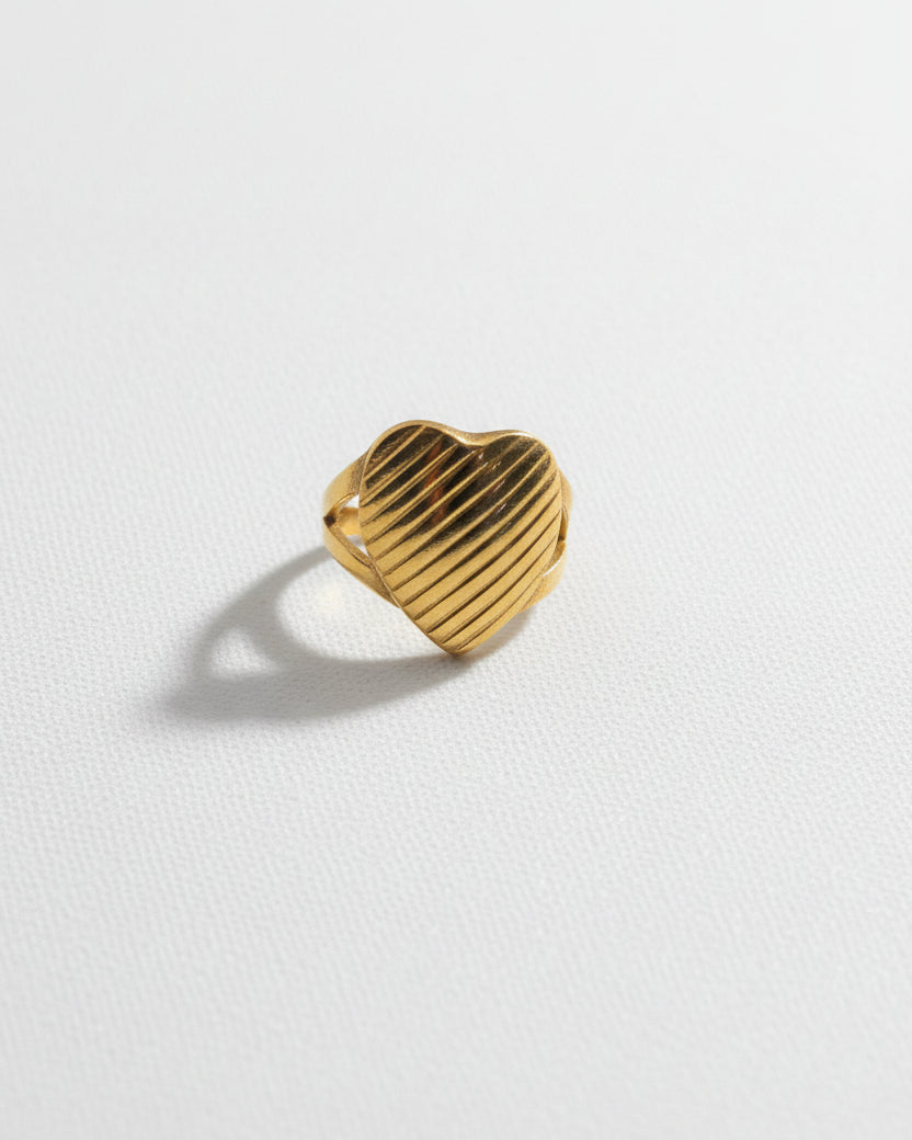 Lined Heart Adjustable Ring | Gold