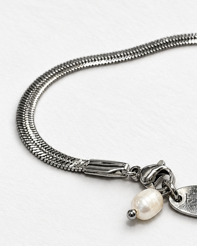 Flat Herringbone Bracelet with Pearl | Silver