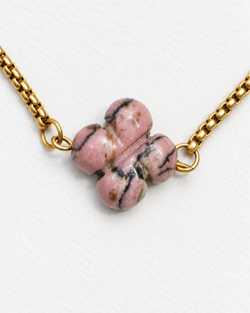 Clover Engraved Rhodonite Slide Bracelet | Gold